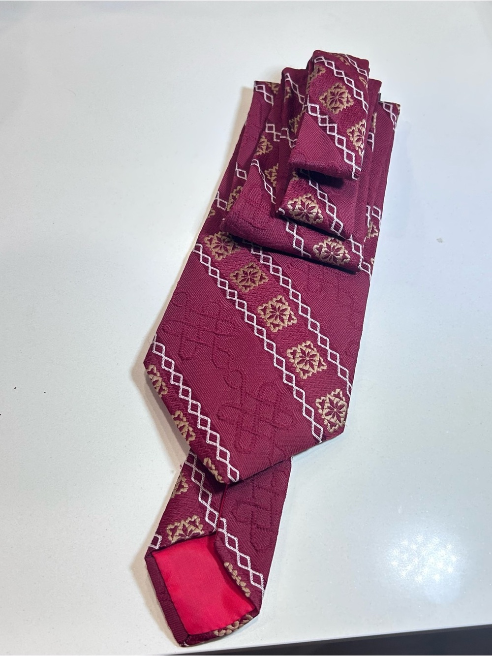 Vintage Wembley Wemlon Burgundy Gold Geometric Wide Necktie